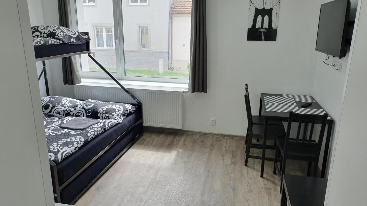 Small Apartments Denisa Business Brünn Exterior foto