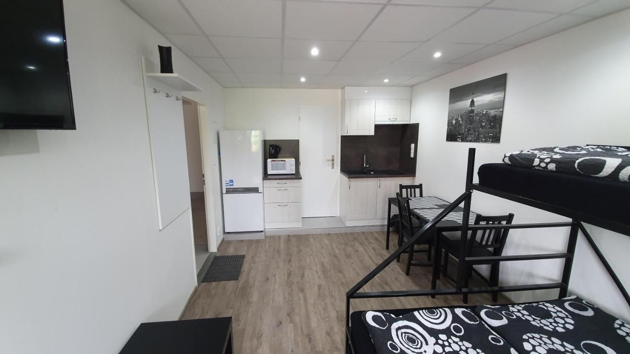 Small Apartments Denisa Business Brünn Exterior foto