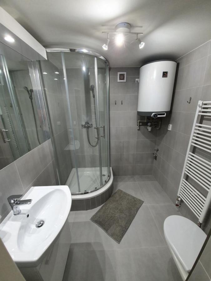 Small Apartments Denisa Business Brünn Exterior foto